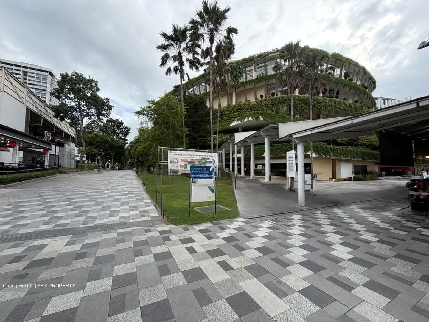Bedok Town Centre (D16), Shop House #573432911